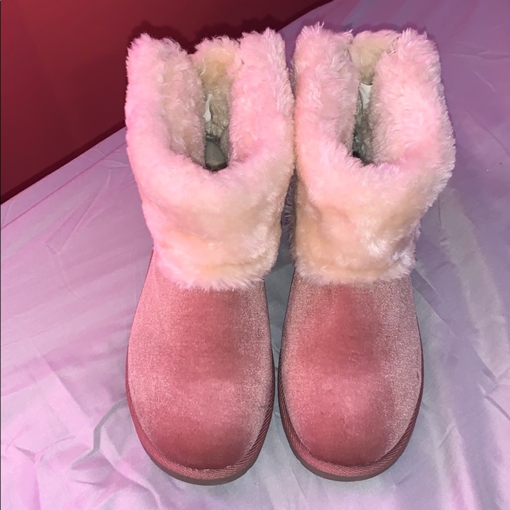 Rose boots
